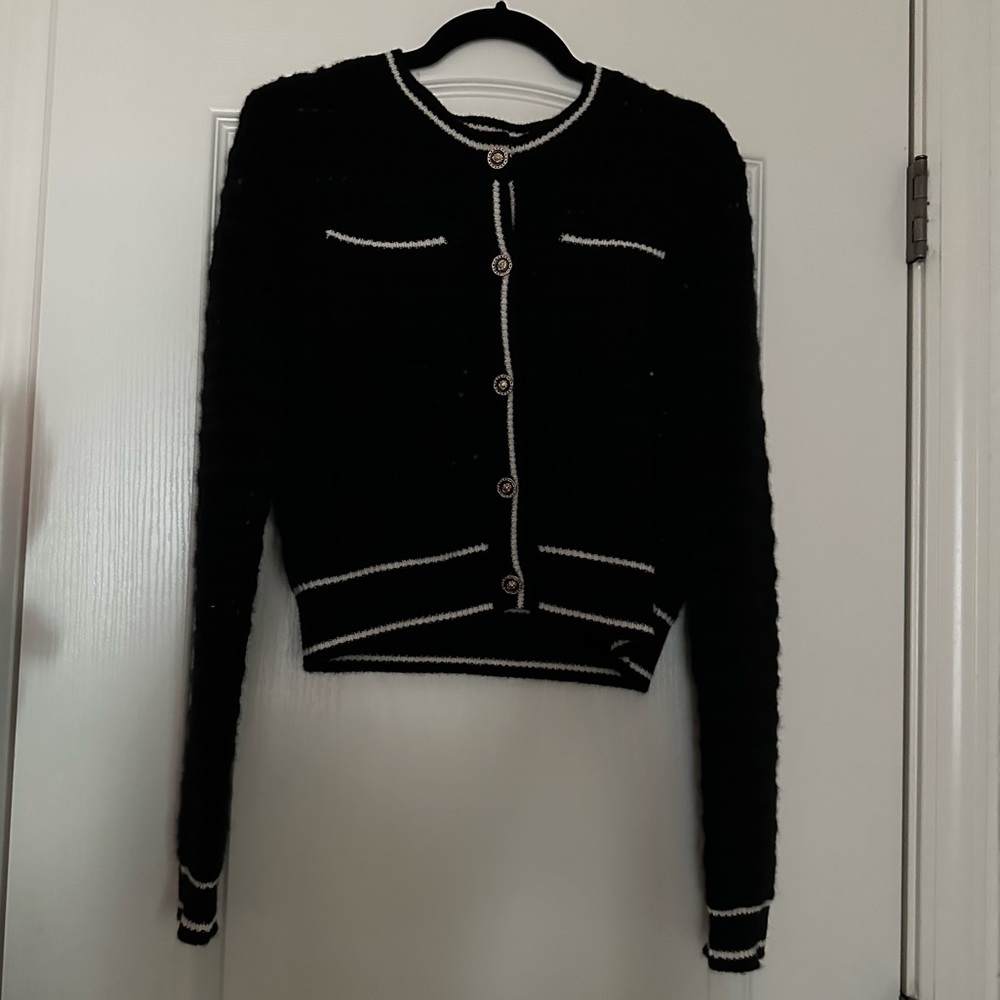 Fiorla 100% Cashmere Black Button-Up Knit Cardigan